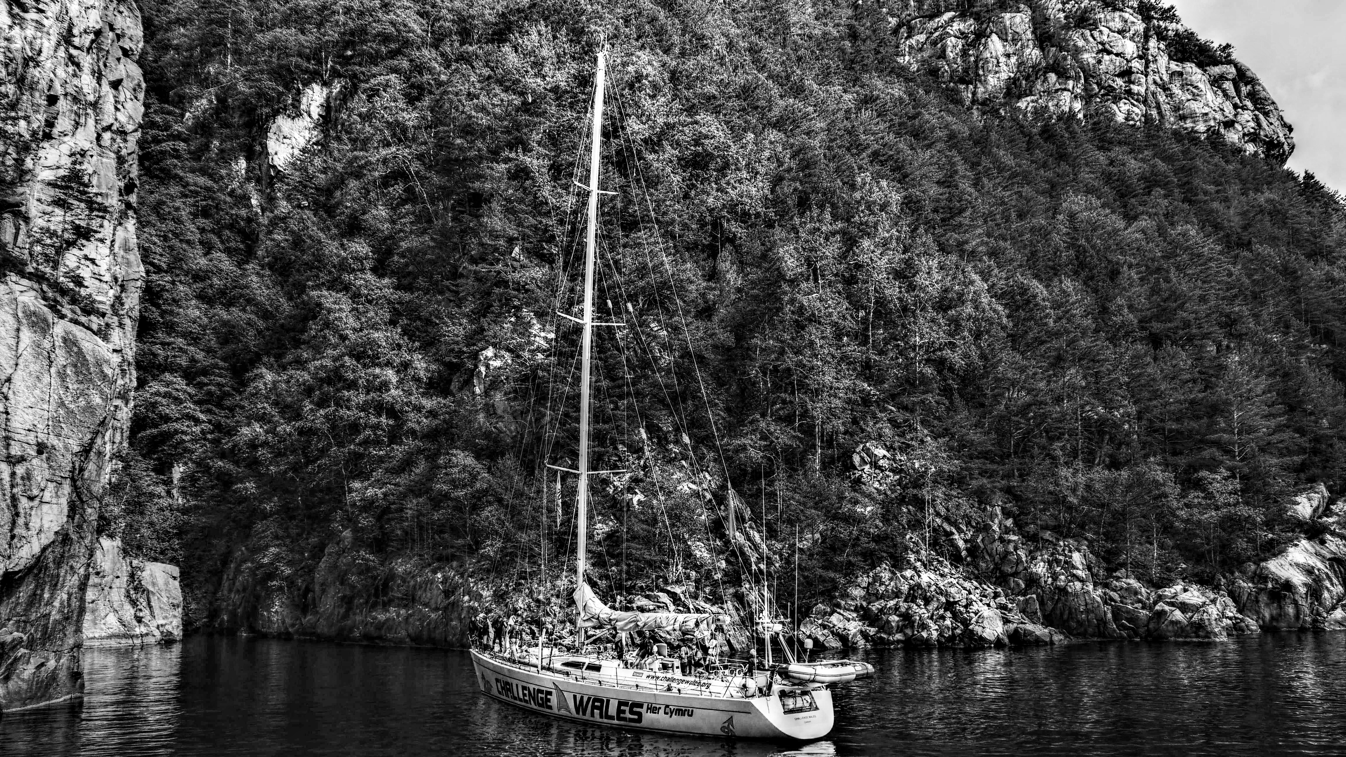 SAILBOAT_BW.JPG
